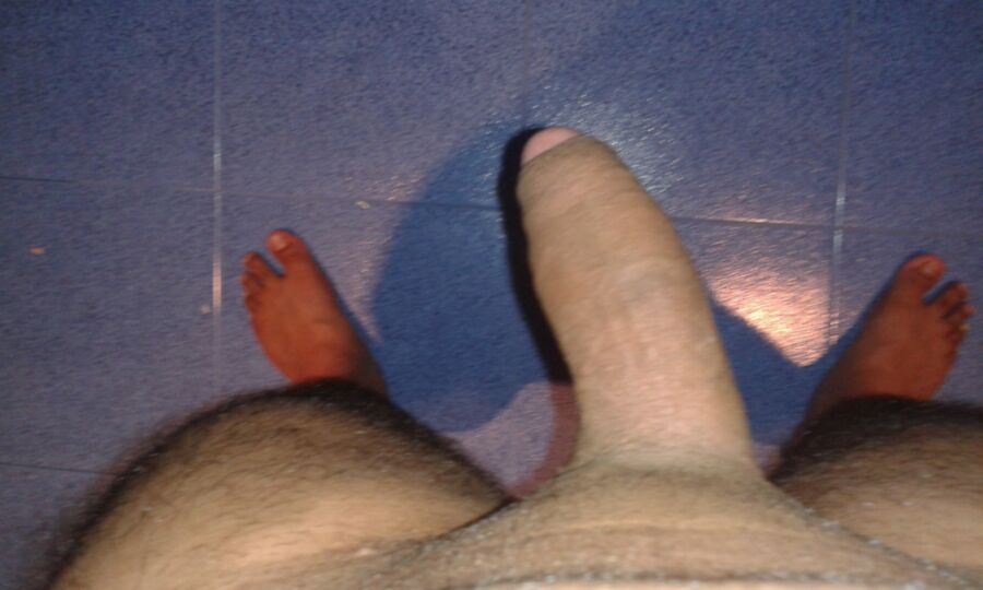 Free porn pics of my latin dick after taking a bath 4 of 8 pics