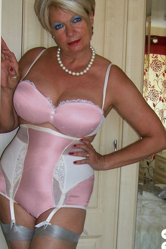 Free porn pics of Assorted Milfs 7 of 17 pics
