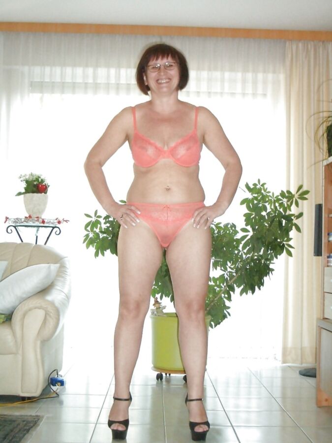 Free porn pics of Supermarket Housewives - Mothers You Want to Ride 1 of 100 pics
