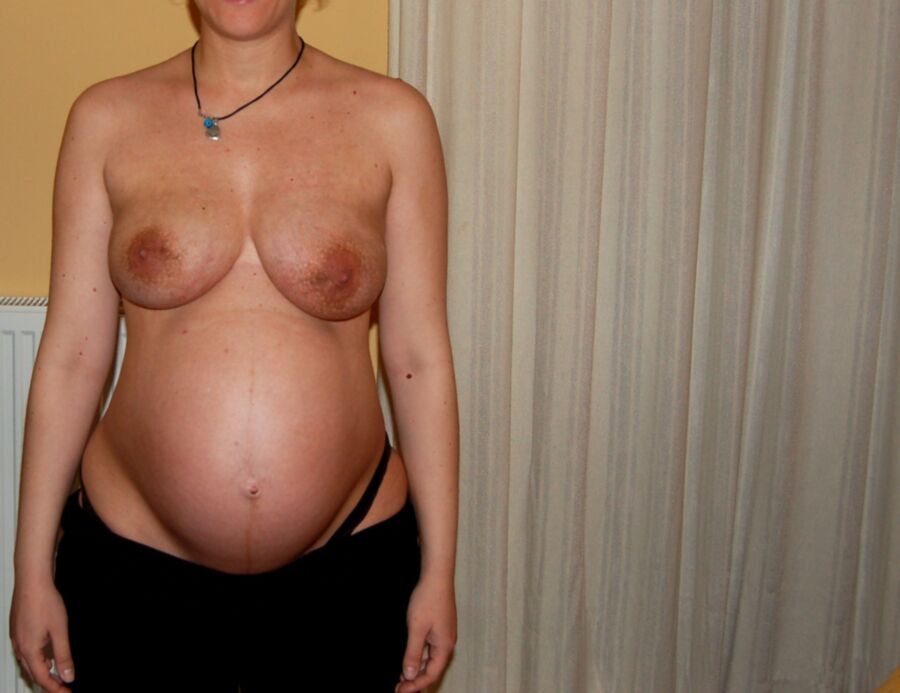 Free porn pics of everyday pregnant wives and mums 3 of 12 pics