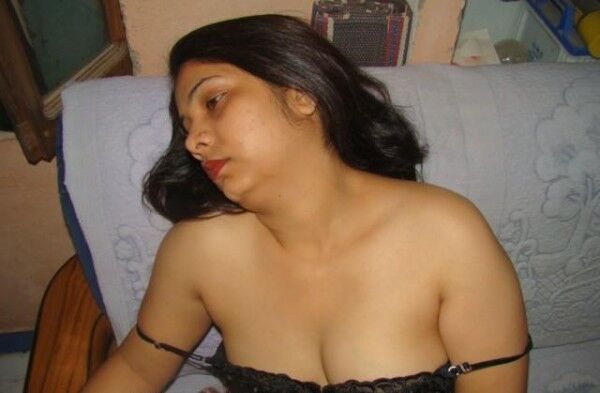 Free porn pics of Sexy Indian Wife From Bengal Full Nude Pics Leaked By Her Husban 5 of 14 pics