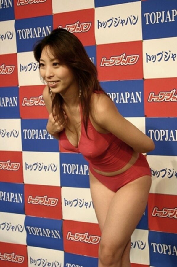 Free porn pics of Race Queen Aina Minami 9 of 22 pics