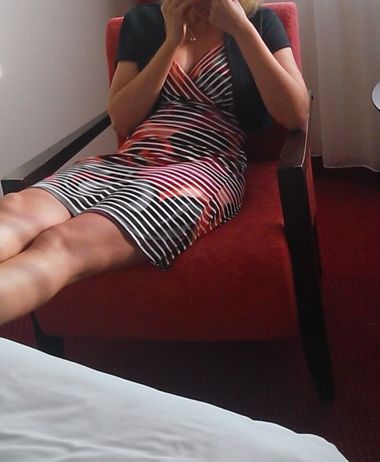 Free porn pics of real polish milf in hotel room 1 of 10 pics