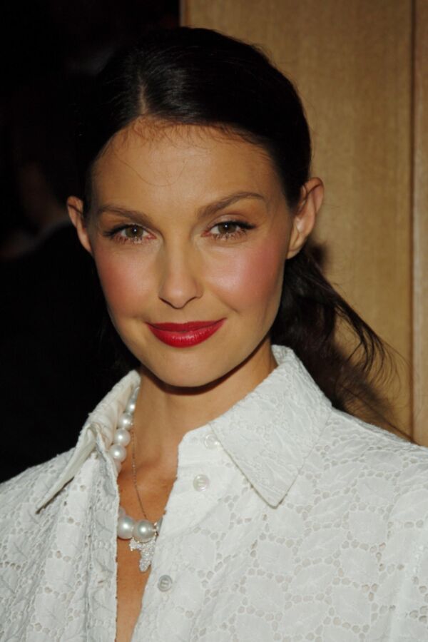 Free porn pics of Ashley Judd 19 of 114 pics