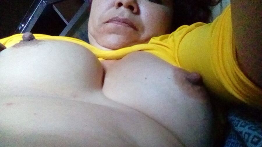 Free porn pics of Brazilian divorced housewives 1 of 5 pics
