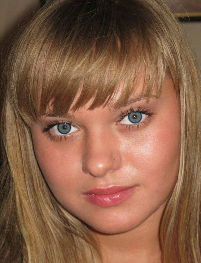 Free porn pics of Ukrainian girl 1 of 13 pics