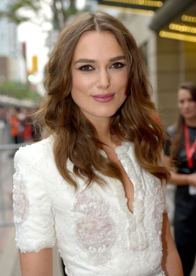 Free porn pics of keira knightley in white 7 of 15 pics