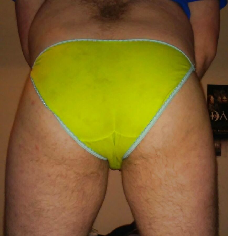 Free porn pics of My ass in bikini panties  4 of 8 pics