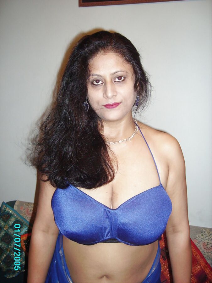 Free porn pics of Naughty Indian Bhabhi 3 of 7 pics