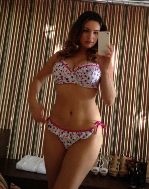 Free porn pics of KELLY BROOK NUDE CELL PHONE PHOTOS LEAKED 15 of 15 pics