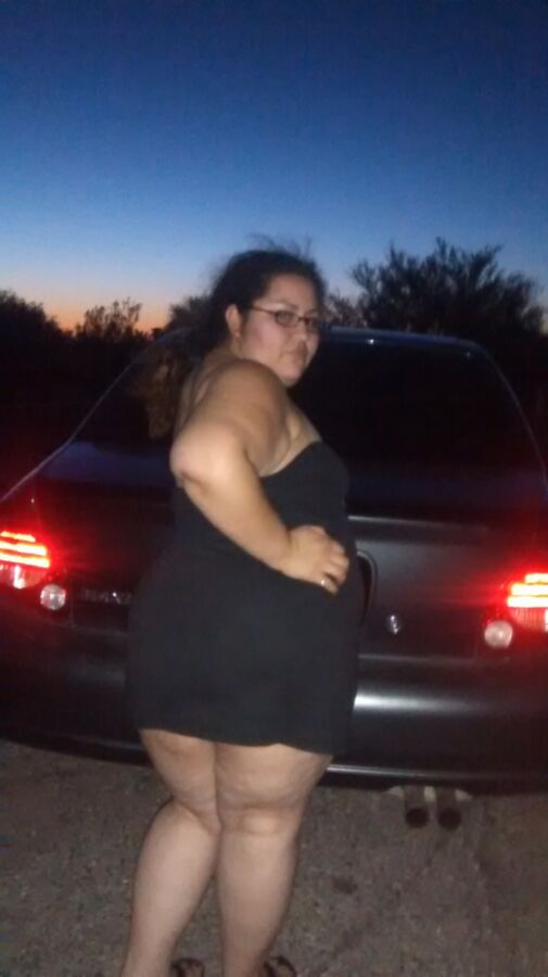 Free porn pics of bbw wife being naughty outside 1 of 6 pics