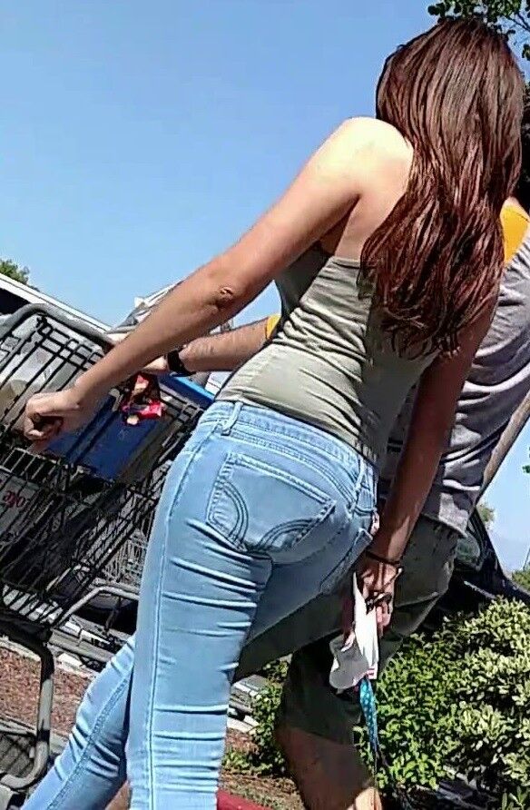 Free porn pics of Sexy candid girl in tight jeans 14 of 30 pics