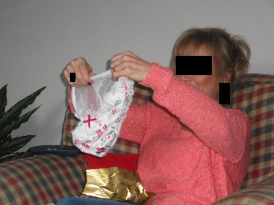 Free porn pics of I wear her granny panties then give them to her 13 of 16 pics