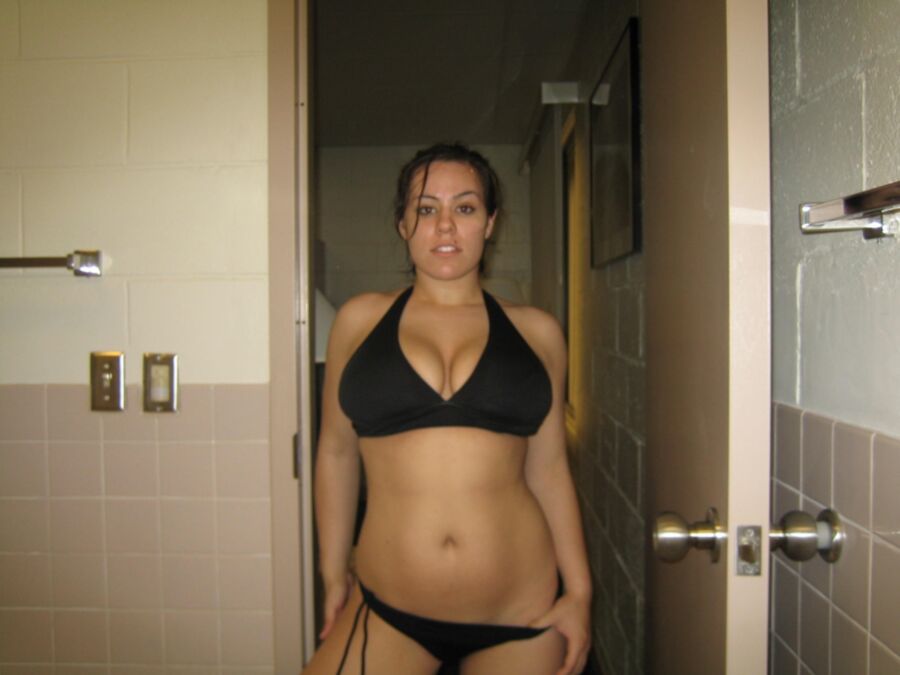 Free porn pics of Big Tit Girlfriend Posing 12 of 56 pics