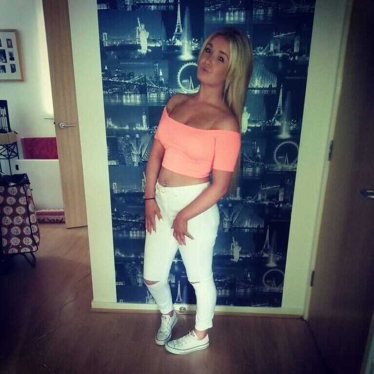 Free porn pics of Another blonde chav 7 of 14 pics
