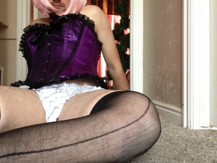 Free porn pics of Sissy stays home forced to dress up while mommy goes to breakdas 19 of 27 pics