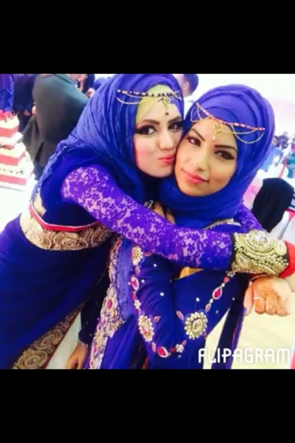 Free porn pics of Hijabi bengali muslim sisters nieces sluts 1 of 18 pics