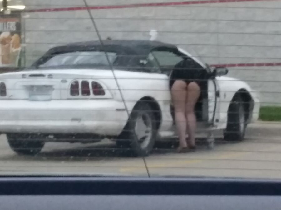 Free porn pics of Turnpike truck stop 19 of 51 pics