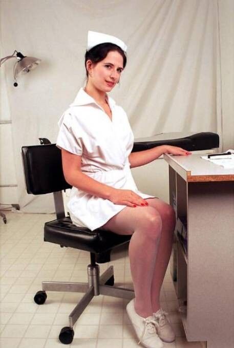 Free porn pics of a Nurse examines a pregnant woman 6 of 218 pics