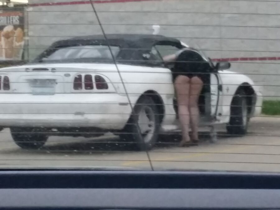 Free porn pics of Turnpike truck stop 11 of 51 pics