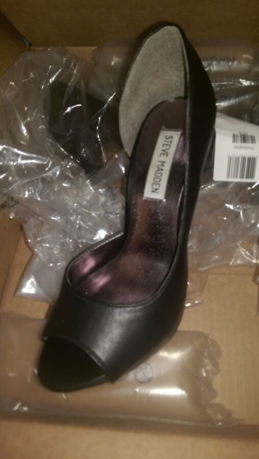 Free porn pics of New Micheal Kors heels for girlfriend 5 of 7 pics