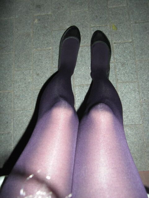 Free porn pics of Exposed purple pantyhose in the park 17 of 22 pics