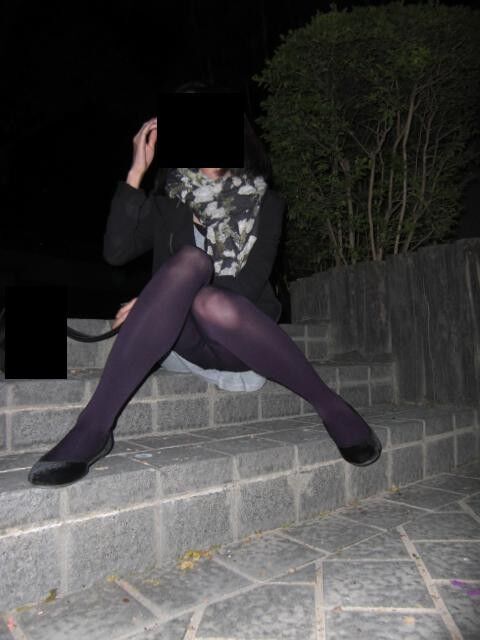 Free porn pics of Exposed purple pantyhose in the park 5 of 22 pics
