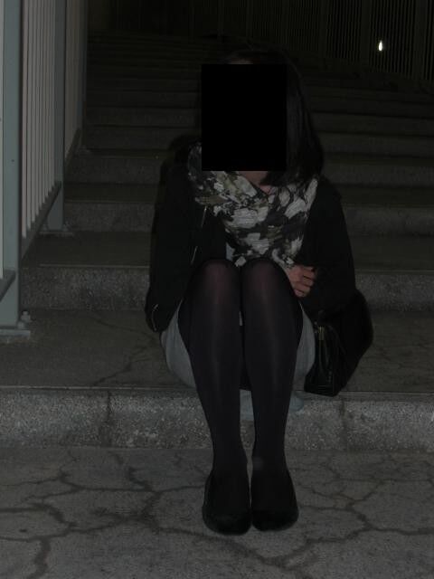 Free porn pics of Exposed purple pantyhose in the park 1 of 22 pics