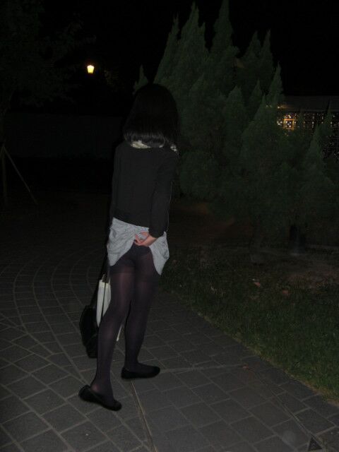 Free porn pics of Exposed purple pantyhose in the park 13 of 22 pics