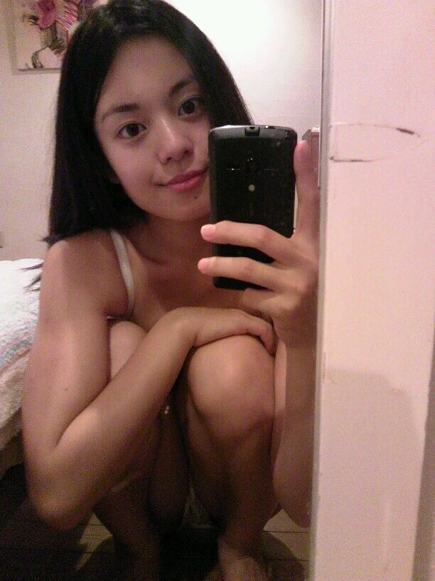 worlds dumbest nude uncensored pregnant pussy adriana lima