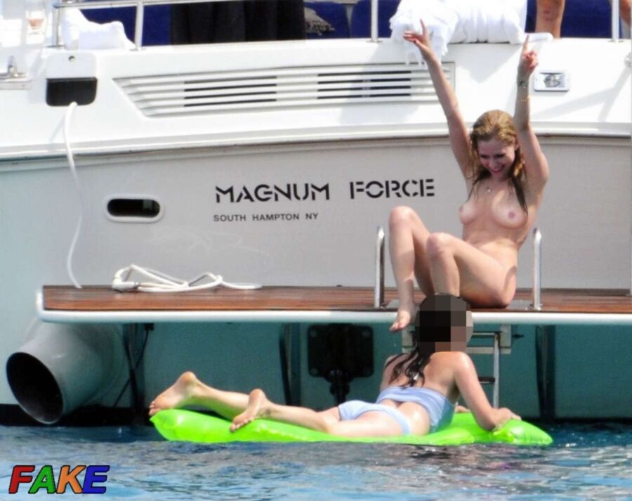 Free porn pics of Avril Lavigne (Fakes) 4 of 49 pics
