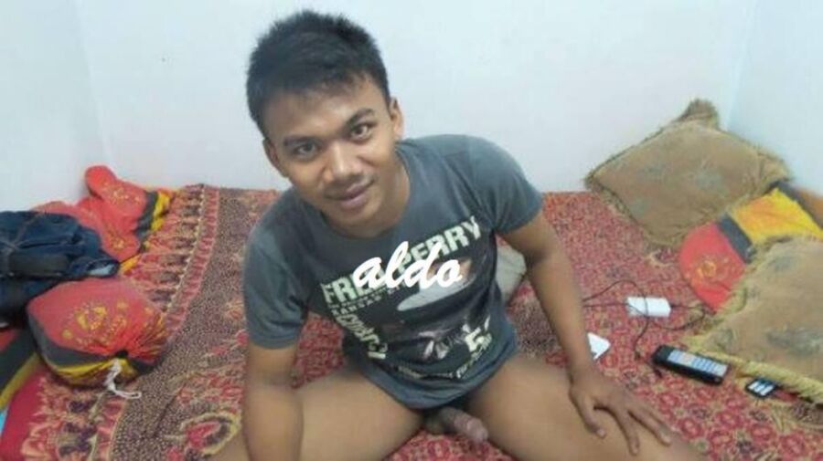 Free porn pics of Puta na Låhen Indonesia-Aldo Kurniawan 15 of 28 pics