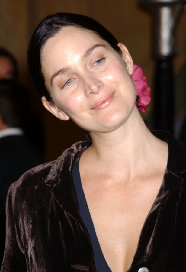 Free porn pics of Carrie Anne Moss 24 of 166 pics