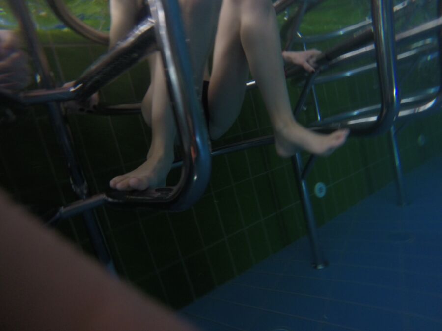Free porn pics of young teen pussy candid gyno chair underwater gopro pose 14 of 30 pics