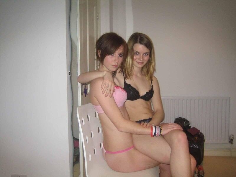 Free porn pics of Two hotties 1 of 26 pics