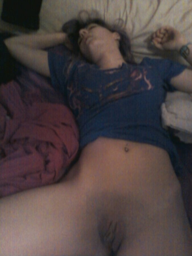 Free porn pics of my little sister passed out wow 3 of 21 pics
