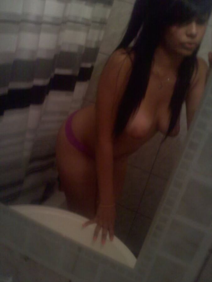 Free porn pics of Sexy Selfshot Latina Teen  14 of 26 pics