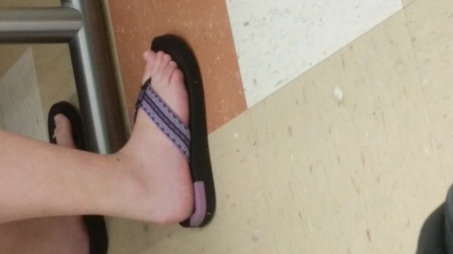 Free porn pics of Candid College feet 2 of 17 pics
