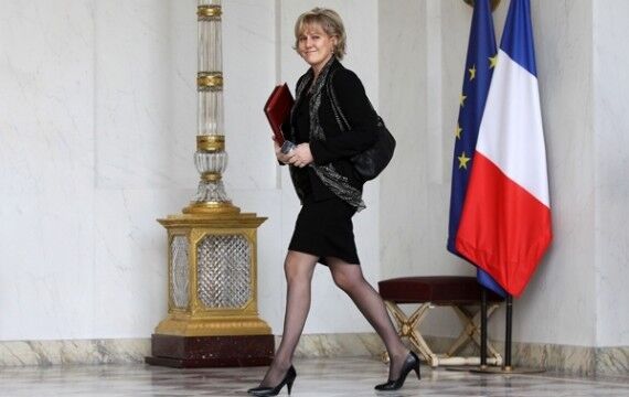 Free porn pics of Feet and shoes of french politicien woman 2 of 21 pics