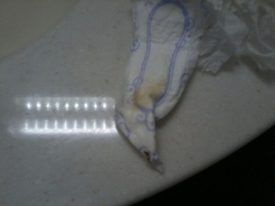 Free porn pics of tampons and pads from work 2 of 15 pics