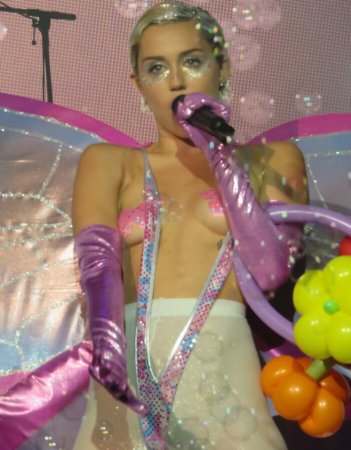 Free porn pics of Miley Cyrus Topless (Pasties) and white Pantyhose 7 of 13 pics