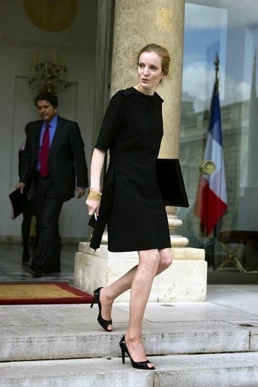 Free porn pics of Feet and shoes of french politicien woman 9 of 21 pics