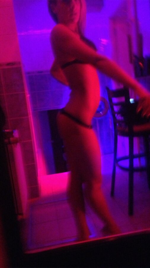 busty nude blondes in thongs feet in pantyhose sexy women