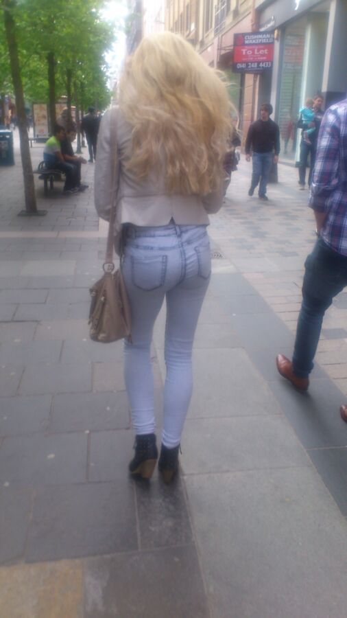 Free porn pics of Dumb blonde asswhore on the streets of Glasgow 11 of 13 pics
