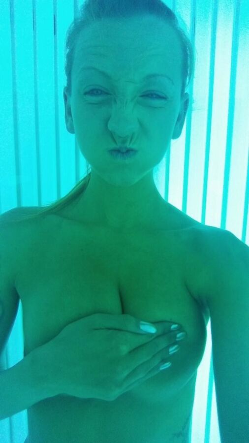 Free porn pics of Tanning Bed / Sun Bed Girls 14 of 164 pics