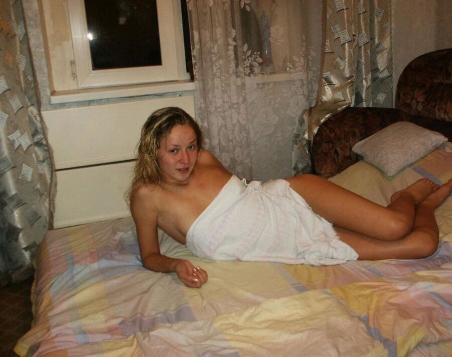 Free porn pics of Russian Girl - Home Photoalbum 1 of 14 pics