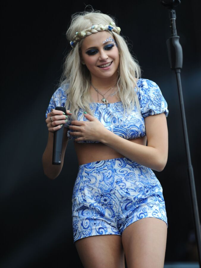 Free porn pics of ° Pixie Lott ° - Performance at Isle of Wight Festival 19 of 54 pics