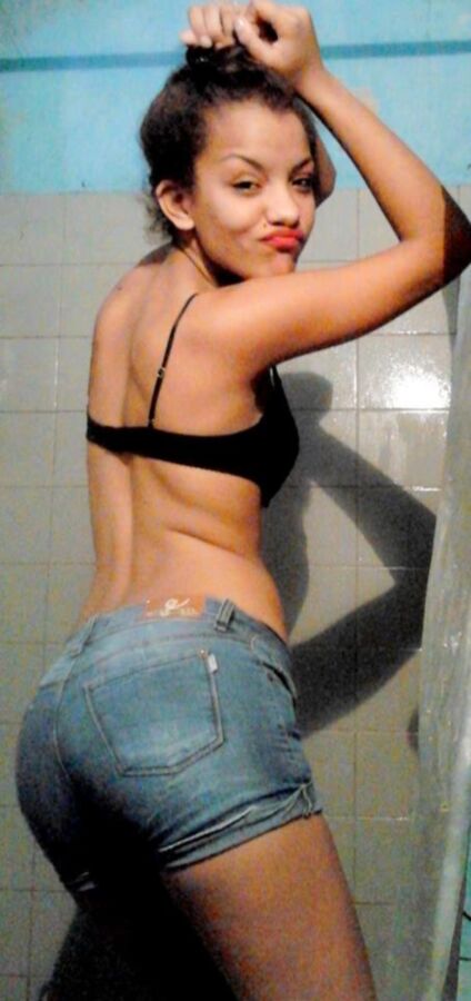 Free porn pics of bonitas latinas sexy asses 16 of 50 pics