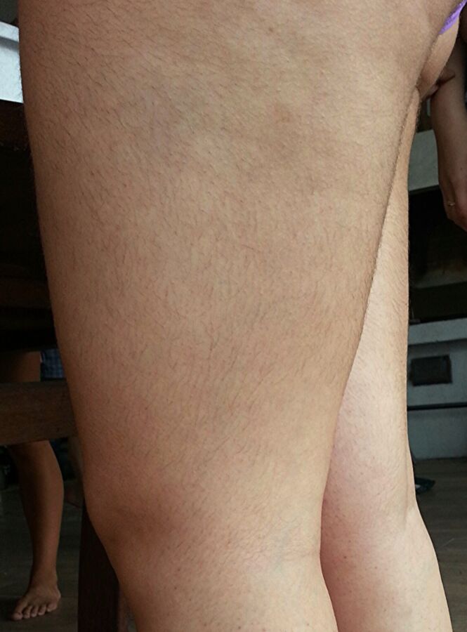 Free porn pics of hairy legs aisha 16 of 21 pics
