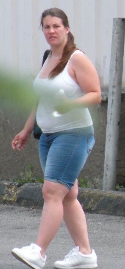 Free porn pics of SUPER HOT Plump Chubby Belly Street Girl TIGHT JEANS 5 of 17 pics
